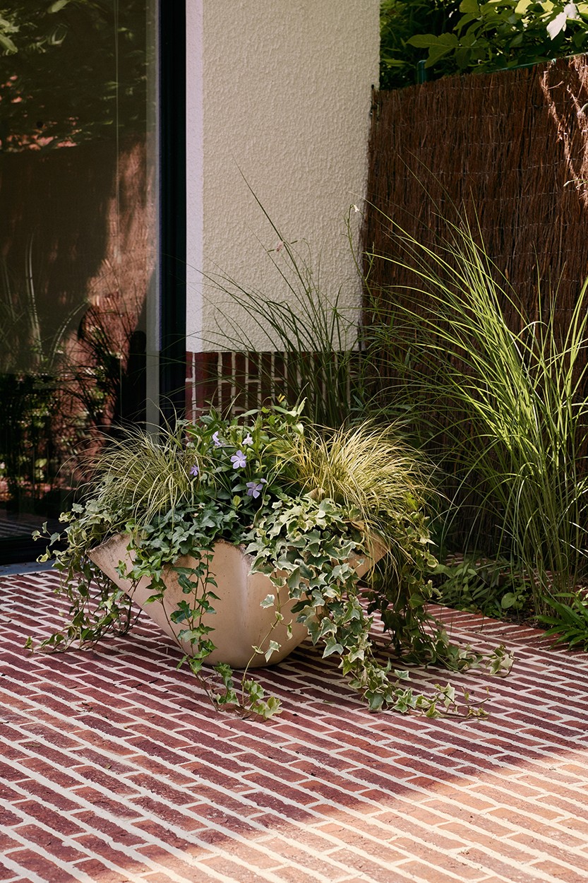 Sunday Studio — image 9